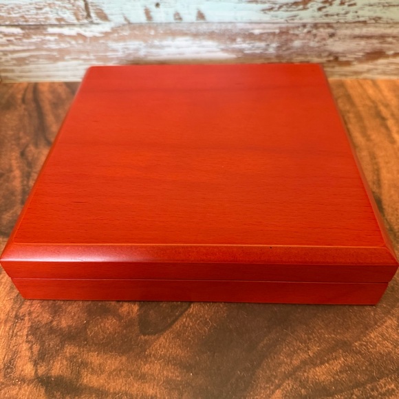 Wooden Jewelry Box to Display or Keep a Necklace - Picture 3 of 6